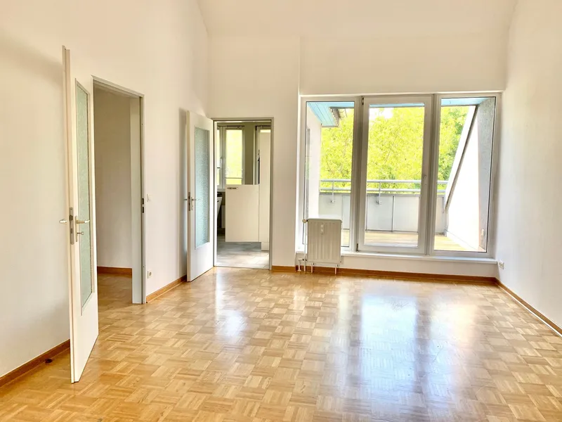 2 Zimmer Dachgeschoss in güner Wohnlage! max. Mietzeit 4 Jahre — photo 1
